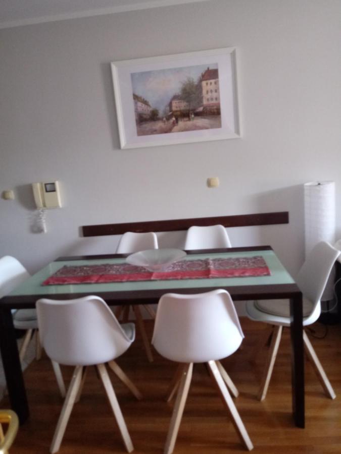 Apartman Laura Galileo Blizu Centra I Plaze Makarska Eksteriør billede